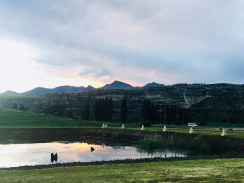 St Fort Country House主图