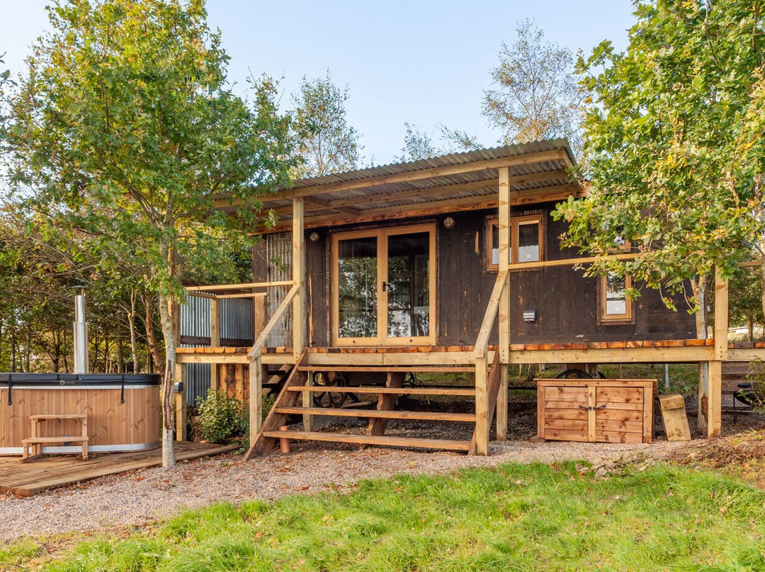 Hillside Huts & Cabins
