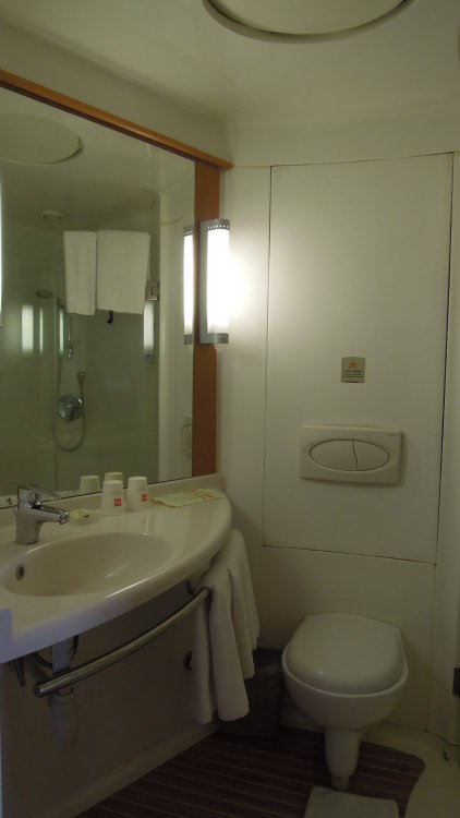 青岛宜必思酒店城阳正阳路-浴室