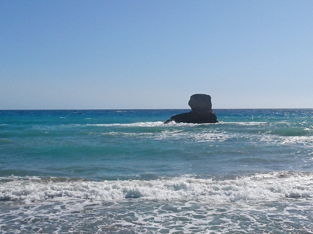 Armenopetra Beach景点图片
