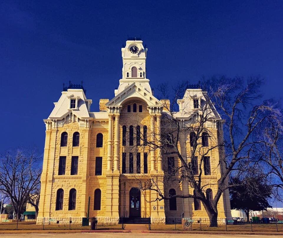 Hill County Courthouse景点图片