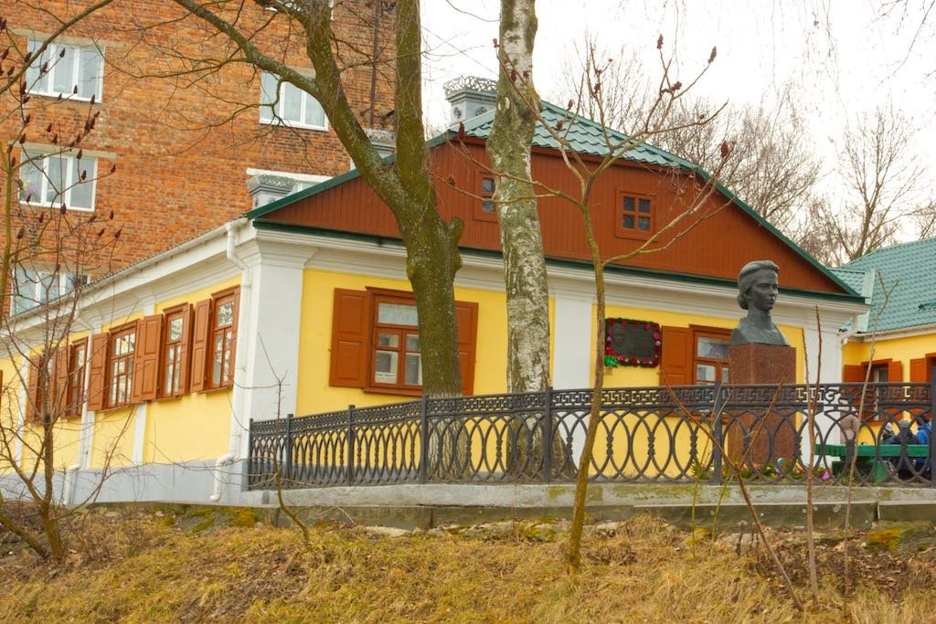 Hvizdiv旅游景点-Lesi Ukrainki Museum