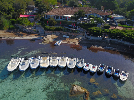 Multi Services Plaisance-维琪奥港必去景点