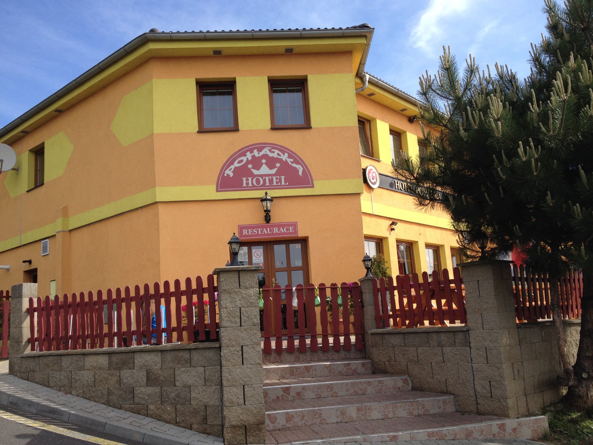 Hotel Pohadka-官方