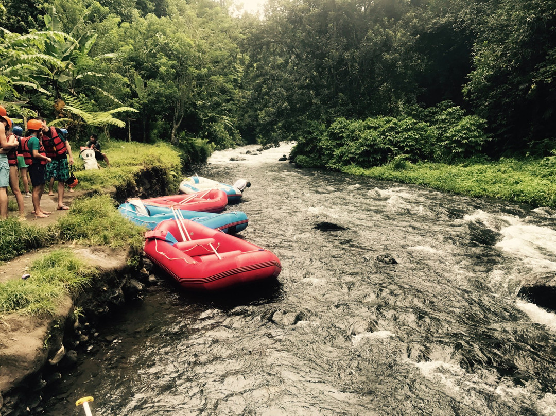 Telaga Waja White Water Rafting-金巴兰必去景点