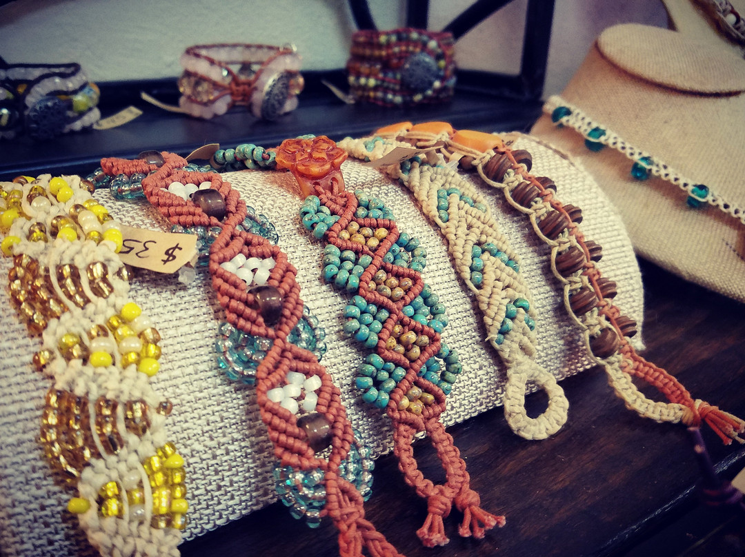 h.g. Jewelry景点图片
