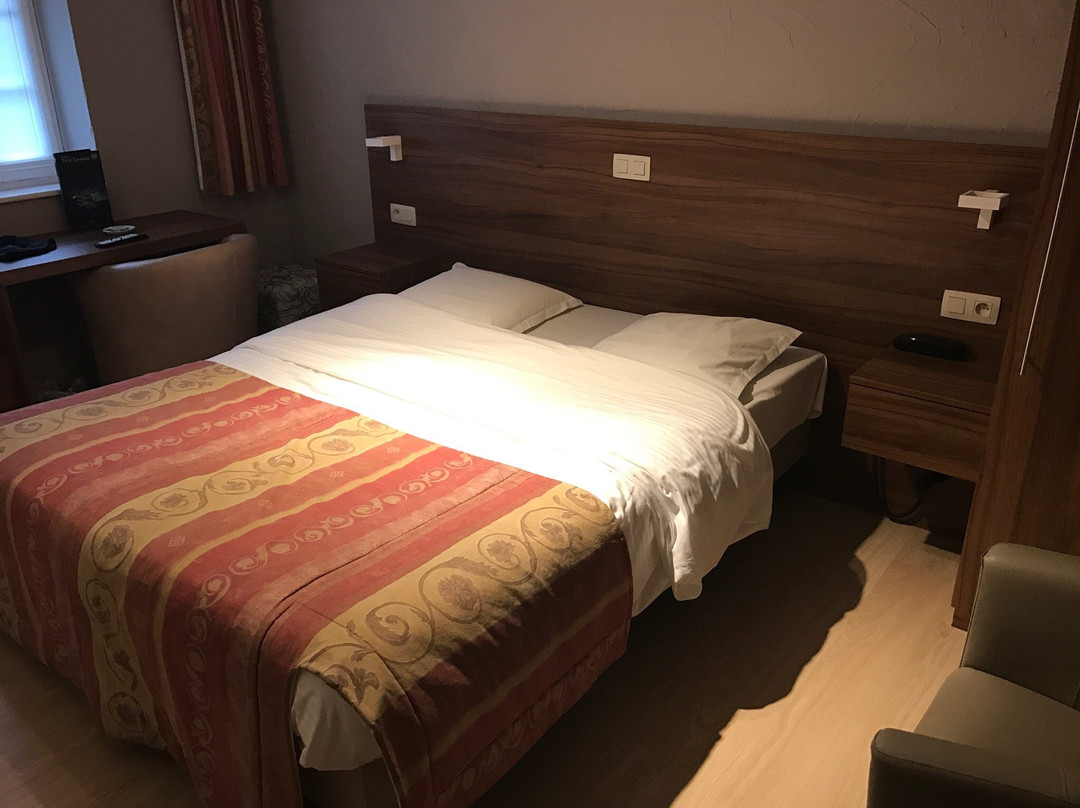 Bohan sur Semois酒店住宿-菲夫德里博香特酒店