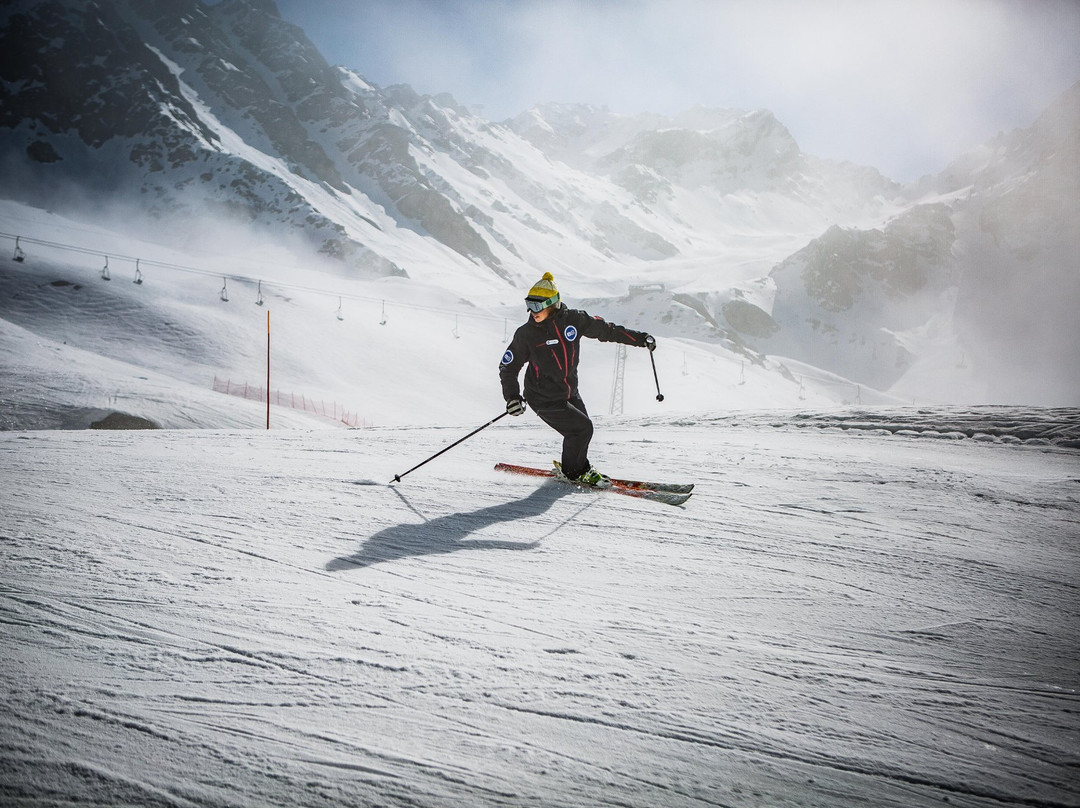 韦尔比耶滑雪学校 European Snowsport景点图片
