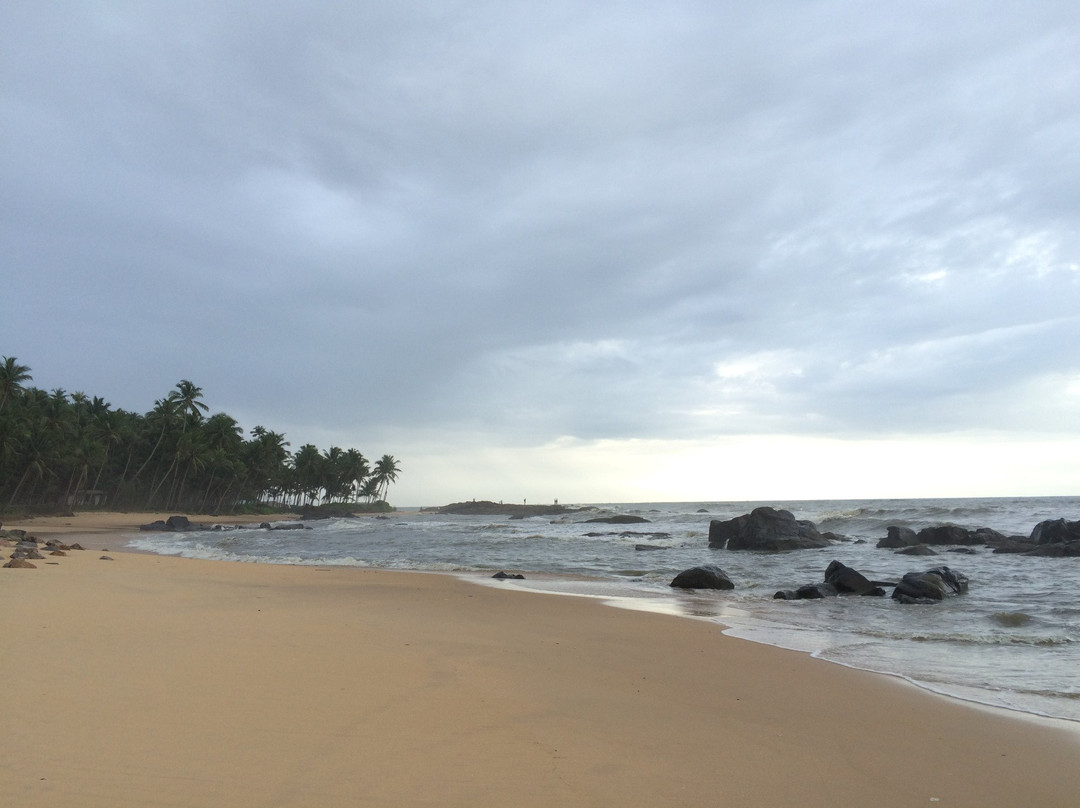 Ezhara Beach景点图片