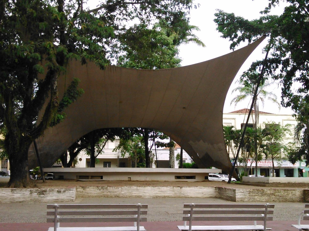 Praca Doutor Arnolfo de Azevedo-Lorena必去景点