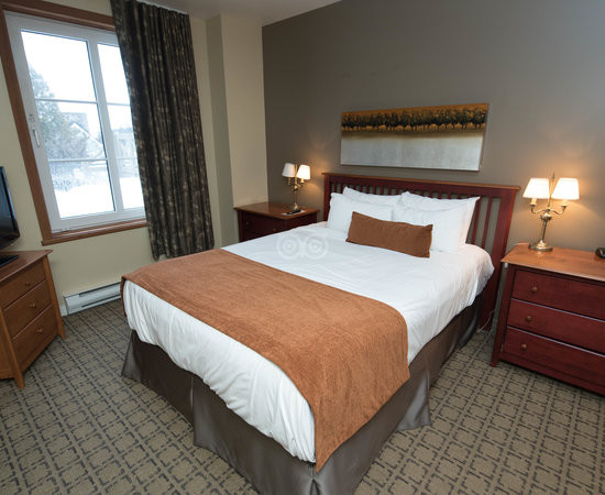 圣伯纳德特拉姆布朗特山酒店