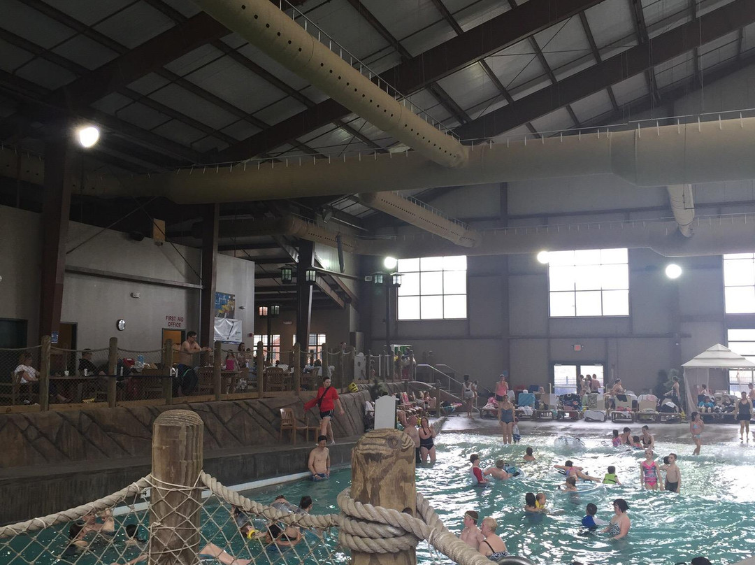 Cascades Indoor Waterpark景点图片