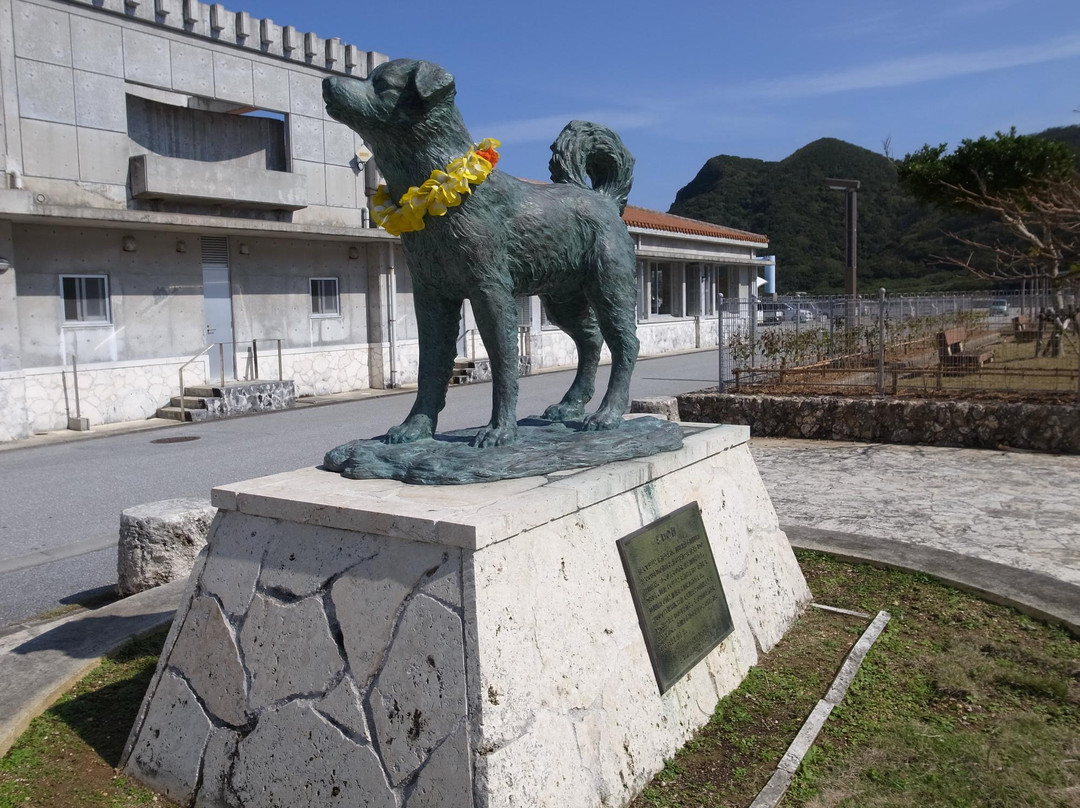 Statue of Shiro景点图片
