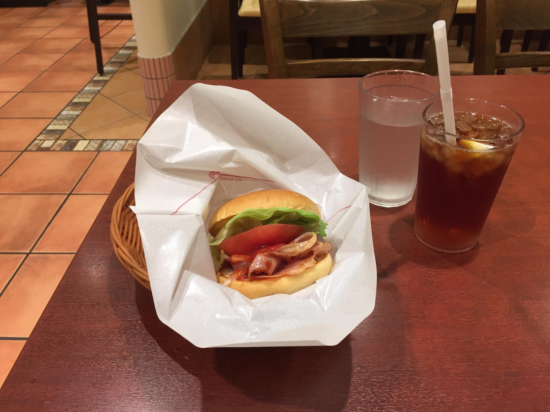 モスバーガー 沖縄知花