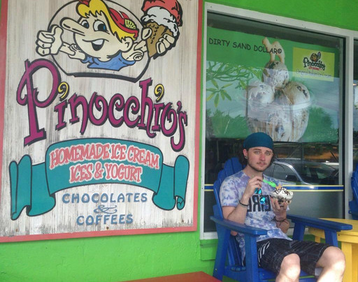 Yolo Board Adventures-萨尼贝尔岛必去景点