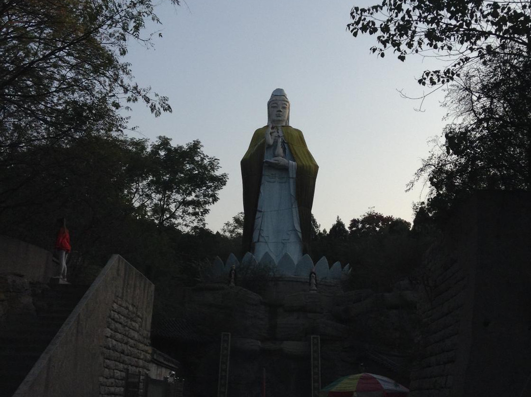 千佛崖造像-济南市必去景点