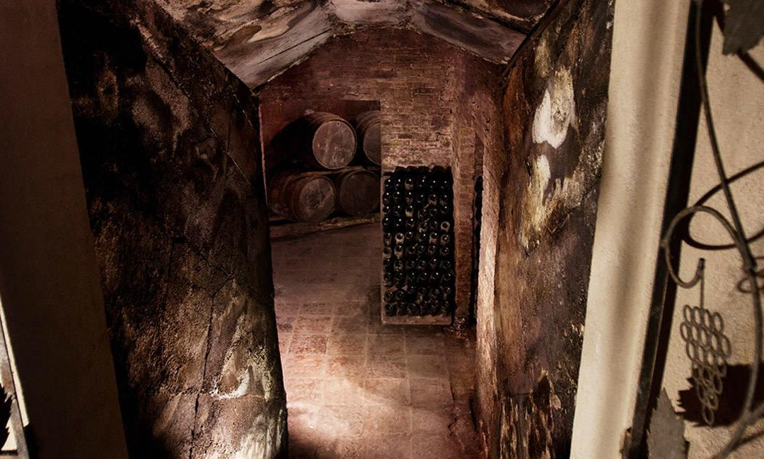 Espai Celler Can Pujol-比利亚努埃瓦－赫尔特鲁必去景点