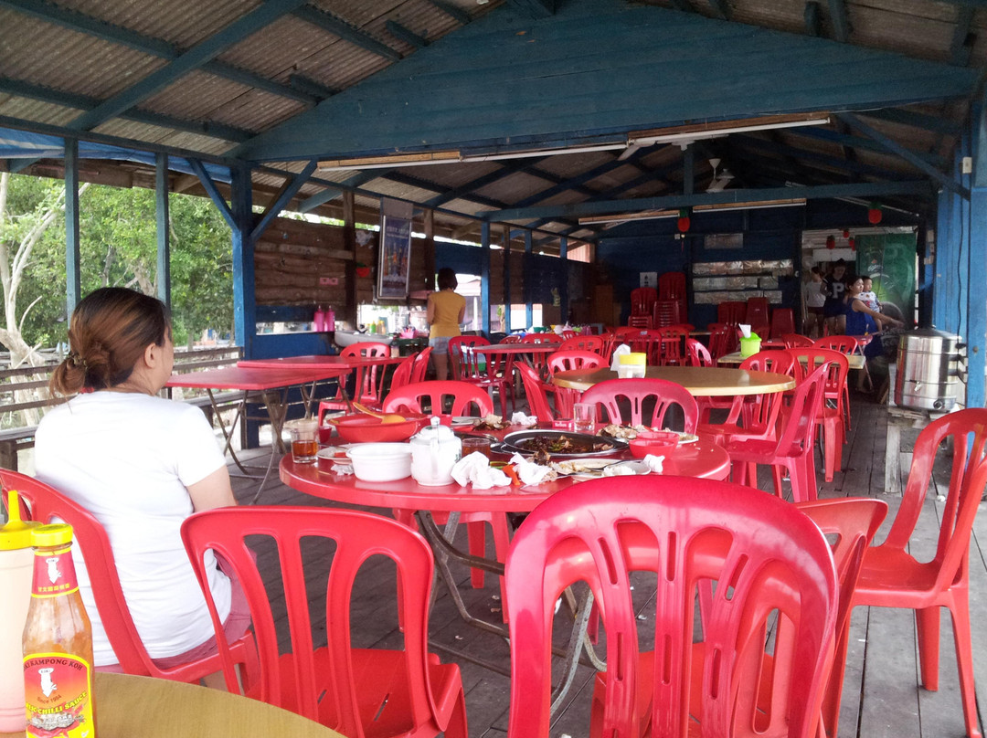 Tanjong Karang餐馆和美食-Suang le River Restaurant