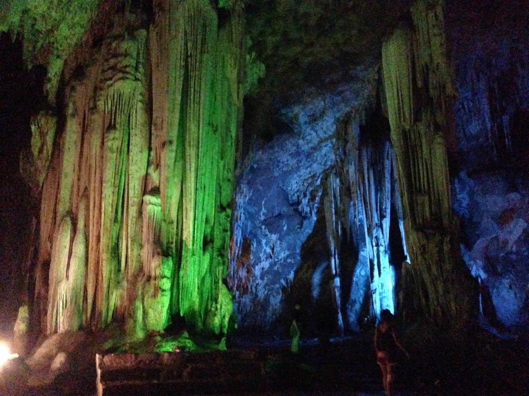 Tham Khao Bin景点图片