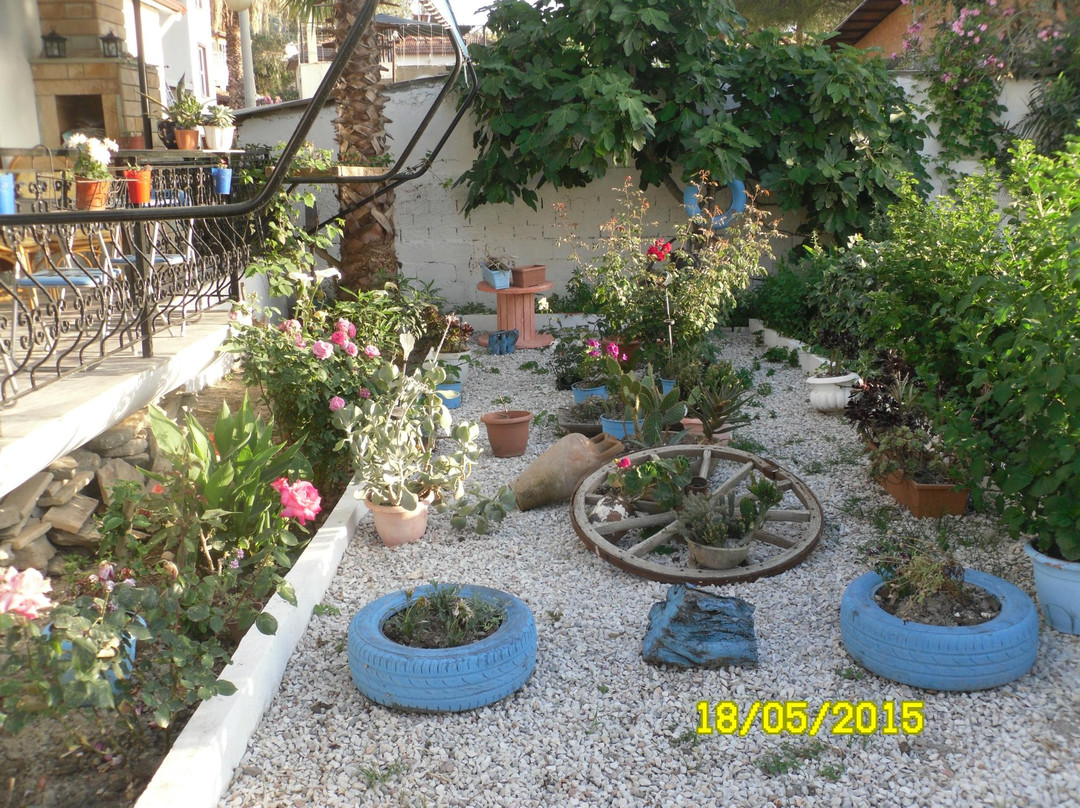 Hermias Otel Cafe