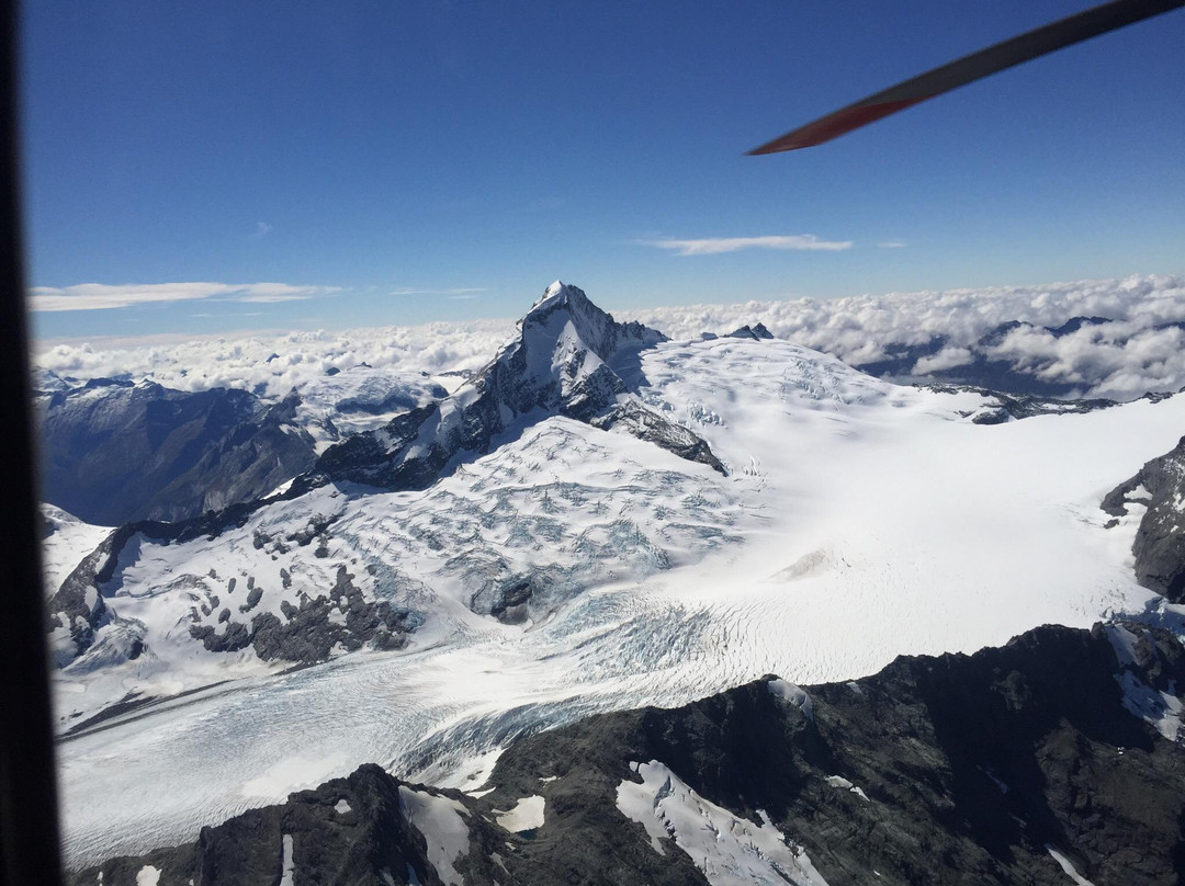 Greenstone Helicopters day tours景点图片