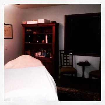 Relax! Massage Therapy and Skin Care-威尔明顿必去景点