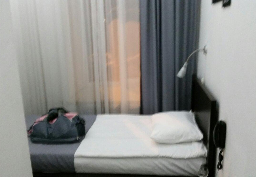 Mini Hotel Black and White
