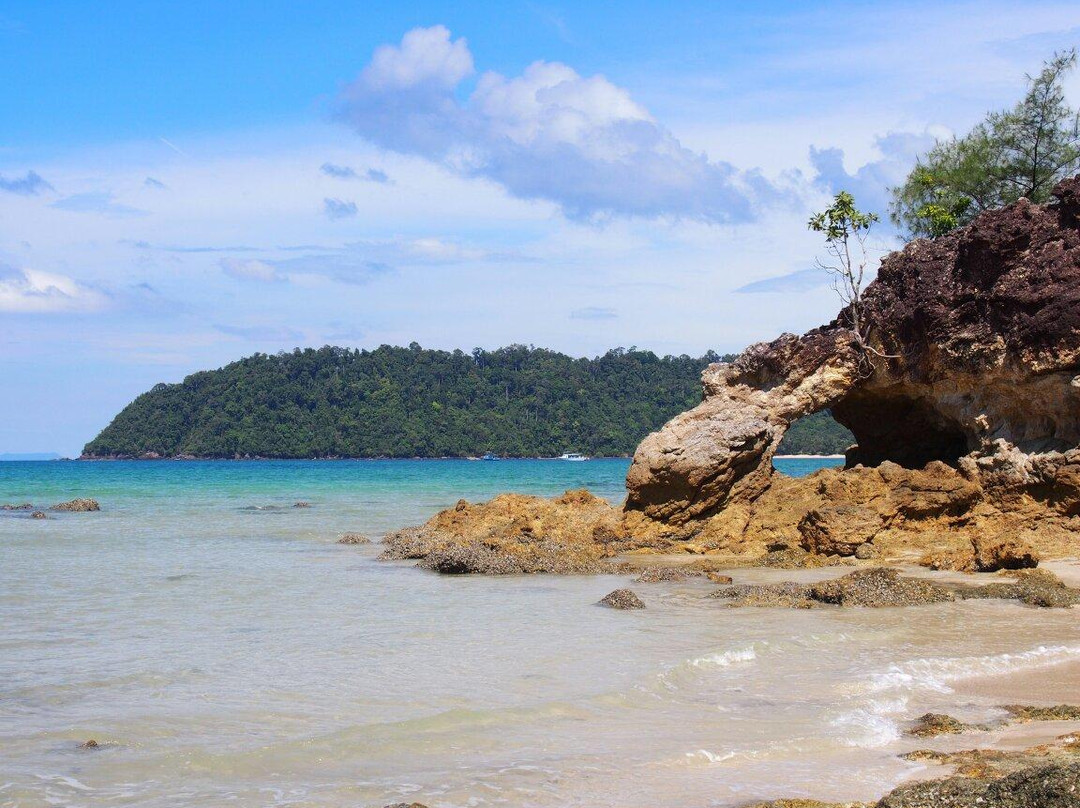 Ao Khao Kwai (Buffalo Bay)景点图片
