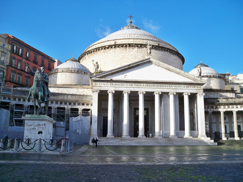 平民表决广场-那不勒斯必去景点