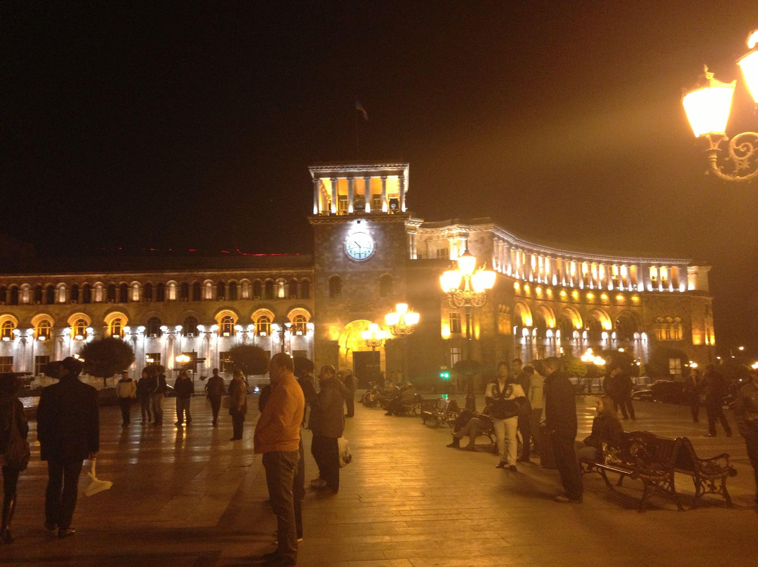 Republic Square-埃里温必去景点
