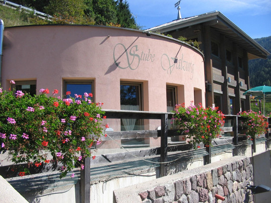 Vignola-Falesina餐馆和美食-Stube Valzurg
