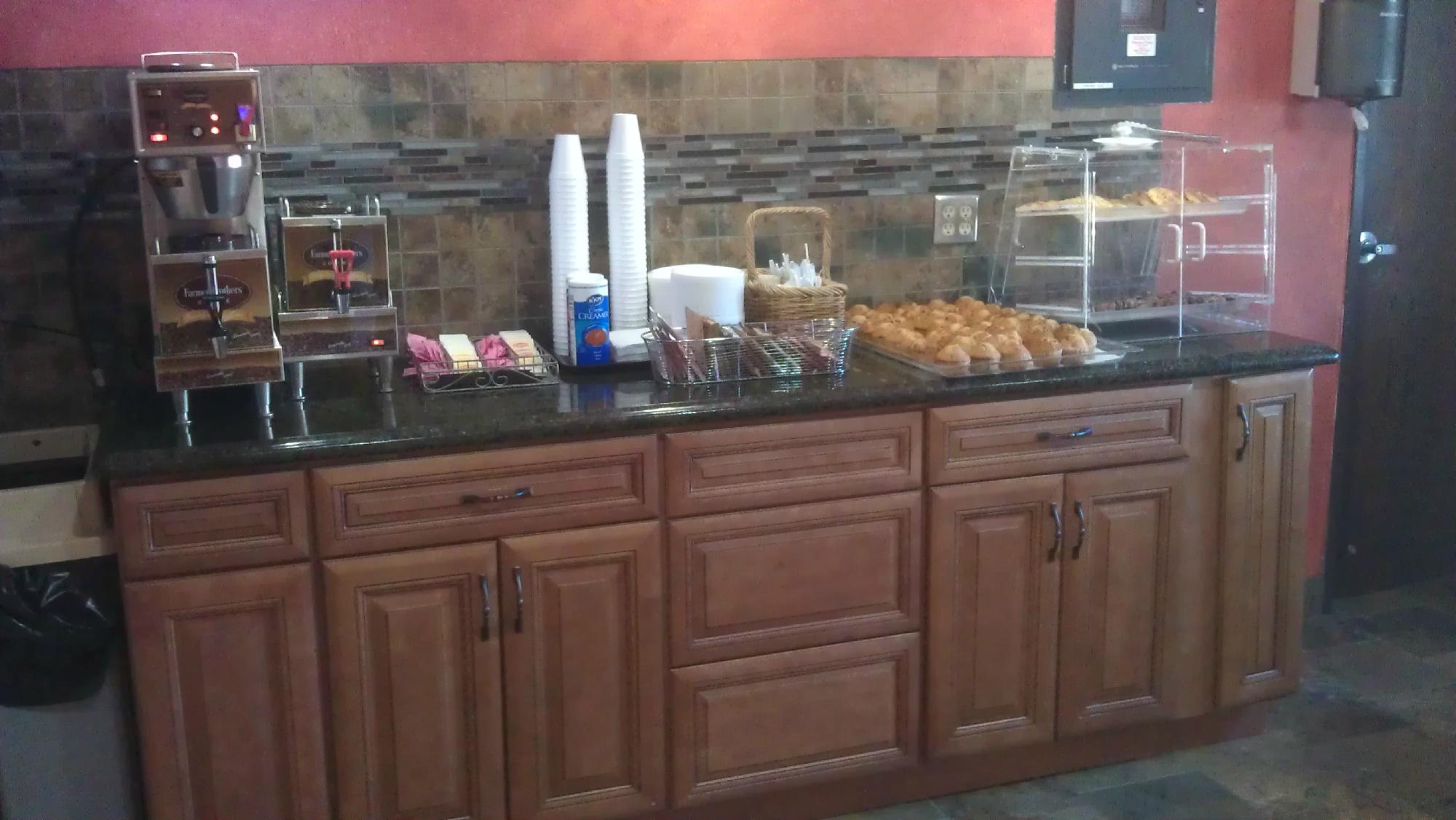 Burnsville Inn & Suites-餐饮