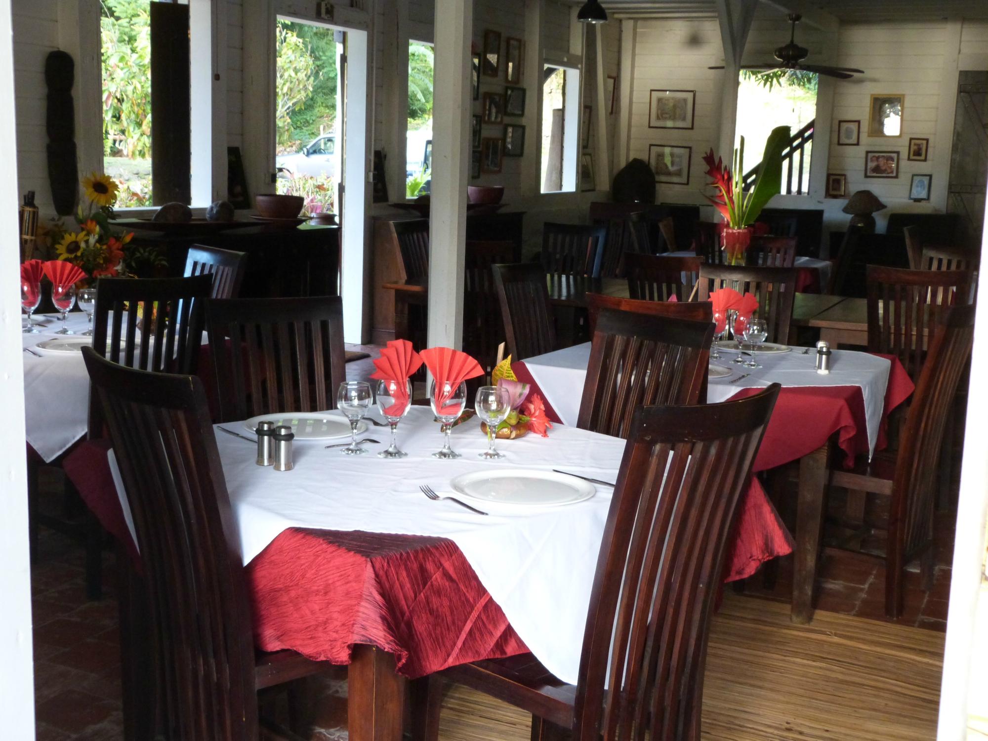 Habitation Anse-Couleuvre-餐饮