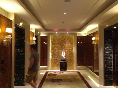 南京希尔顿酒店主图