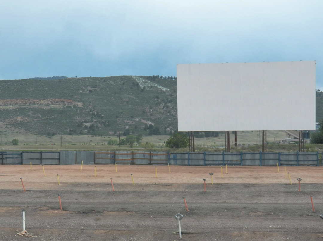 Holiday Twin Drive-In Theater-科林斯堡必去景点