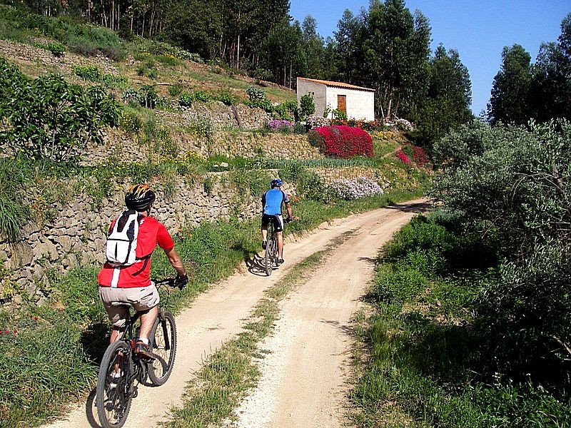 Algarve Outdoor Tours-Mexilhoeira Grande必去景点