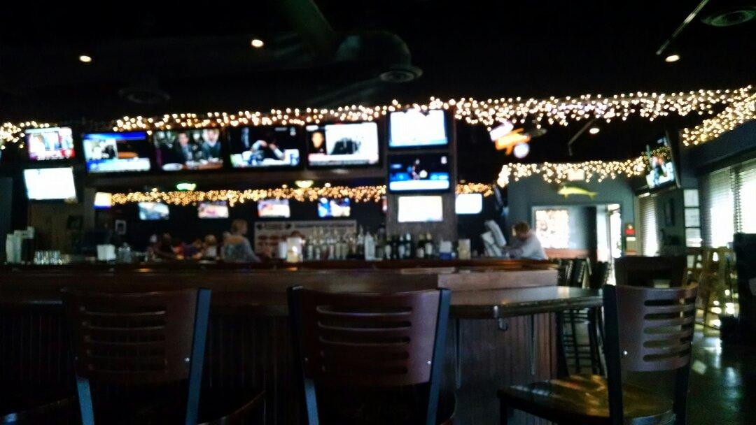 Hammerhead Seafood and Sports Grille