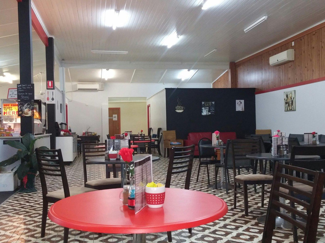 Bramston Beach餐馆和美食-Cafe On Munro