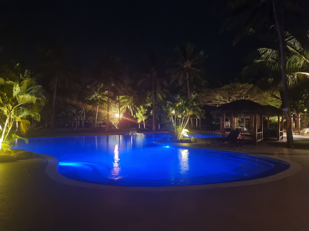 罗玛尼岛度假酒店主图