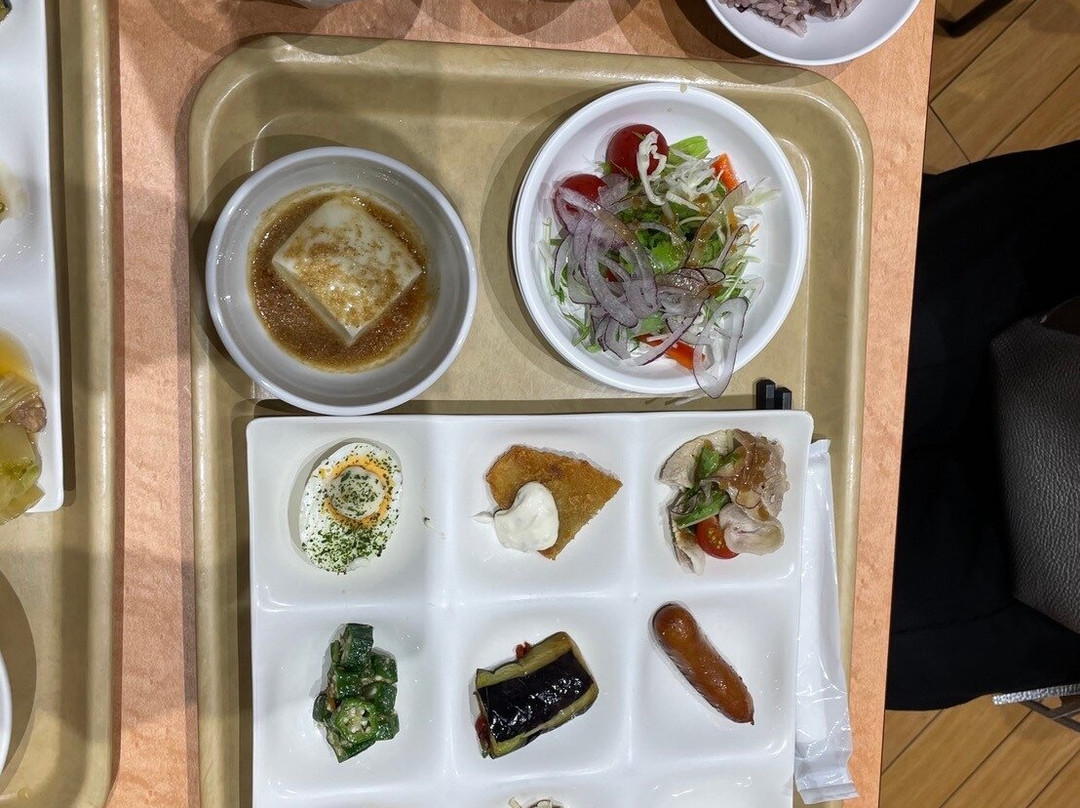 伊万里大酒店主图