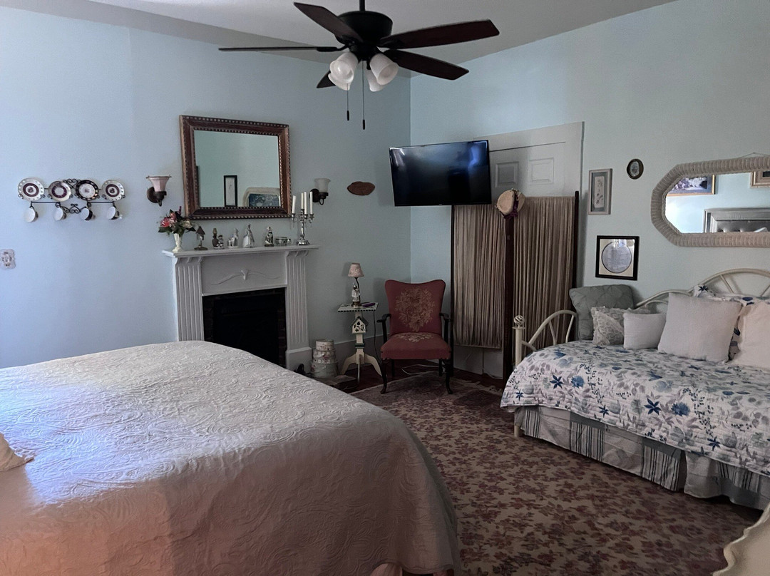 The Steamboat Inn主图