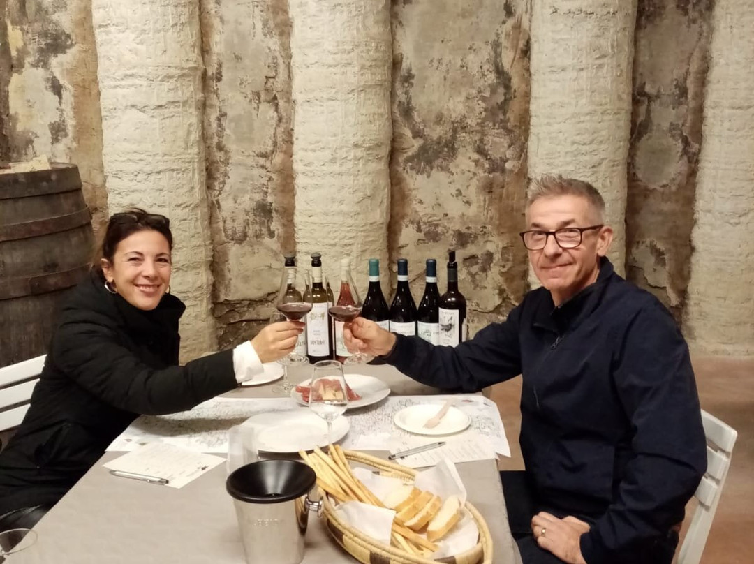 Azienda Agricola Cournaja-Santa Vittoria d'Alba必去景点