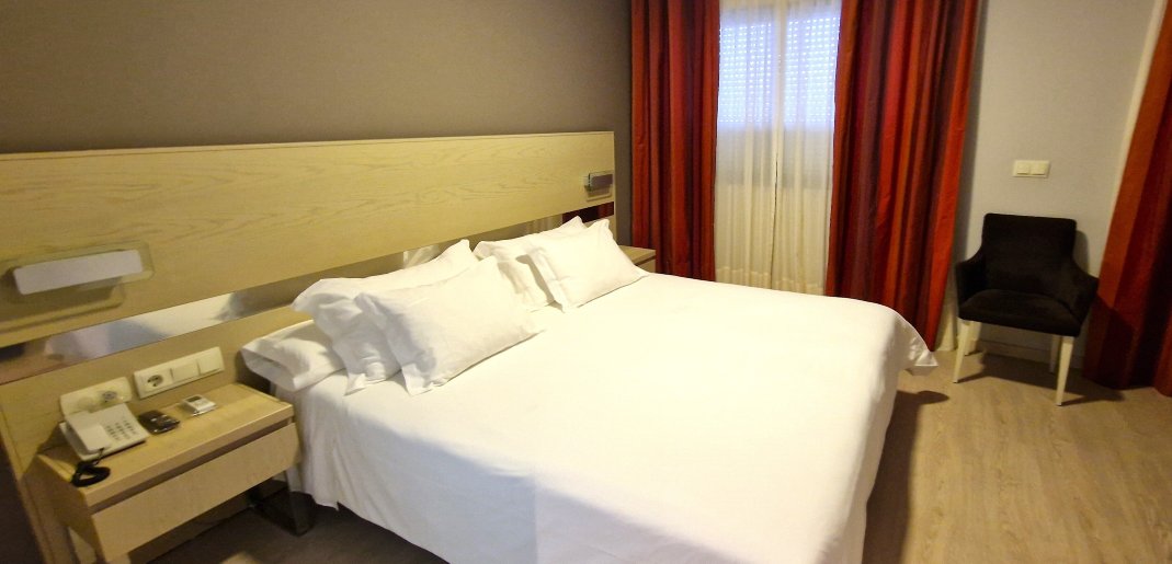 托哈桥酒店-客卧