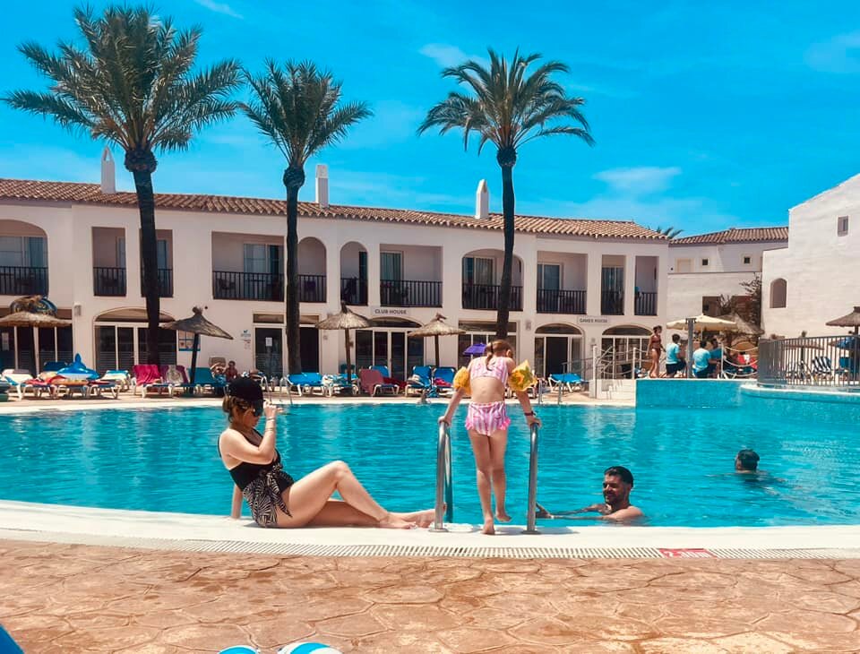 Sol Falcó Menorca-泳池