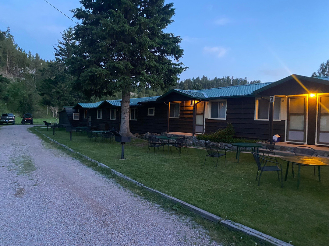 Calamity Peak Lodge主图