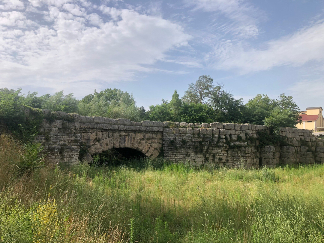 Ponte Mallio-Cagli必去景点