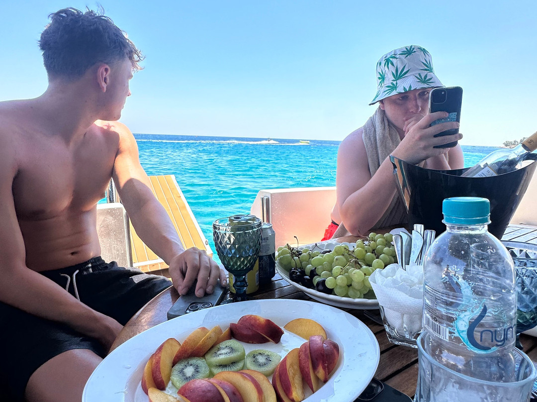 Lelaxos Cruises-罗德城必去景点