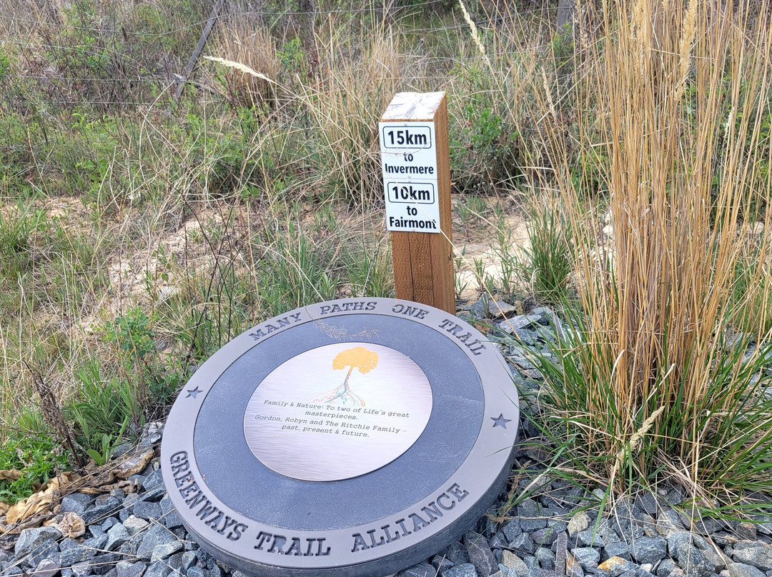 Westside legacy trail景点图片