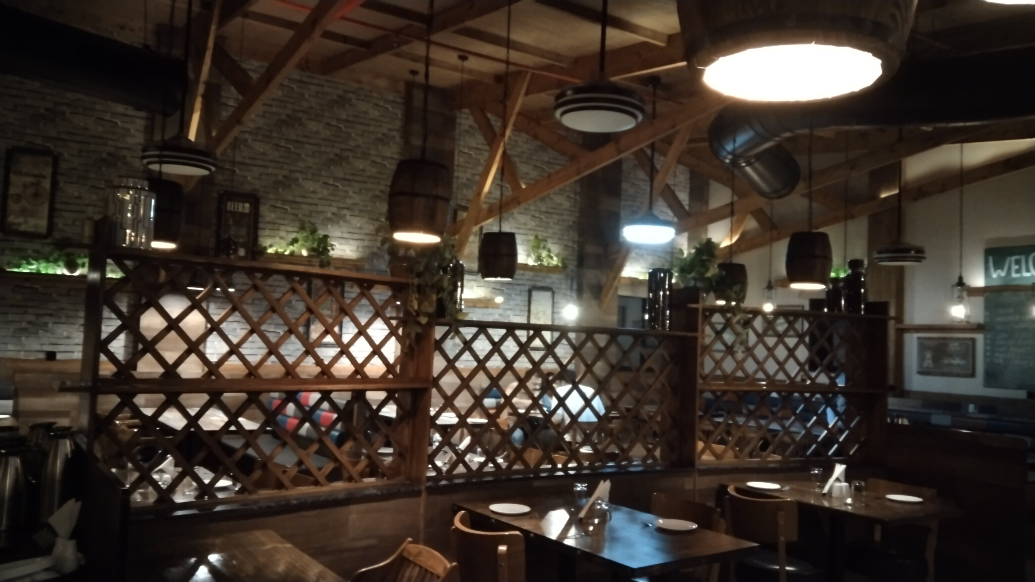 Humming Bird Hotel & Banquet-官方