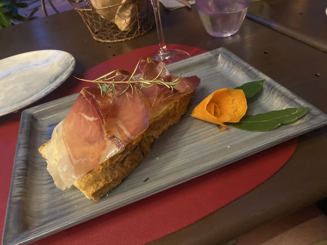 Masnada Restaurant